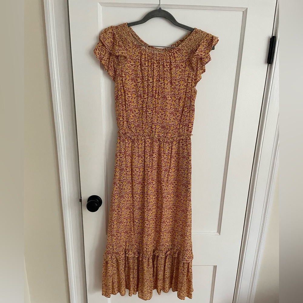 Floral Ruffle Sleeve Dress - Universal Thread Size S